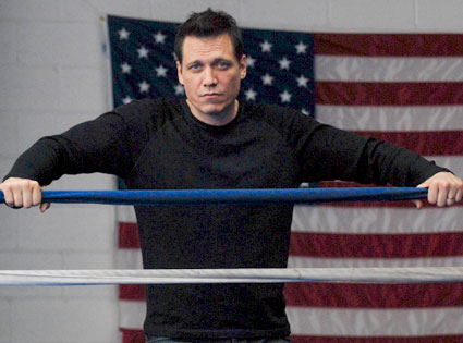 Lights Out, Holt McCallany Lights Out, Holt McCallany